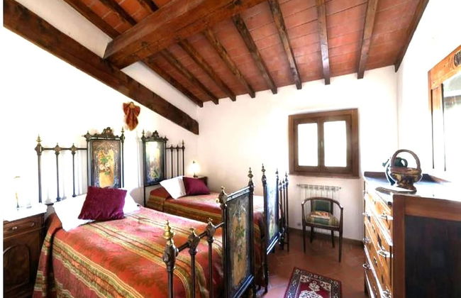 Farmhouse in Tuscany With Pool & Valley Views - Foto 5