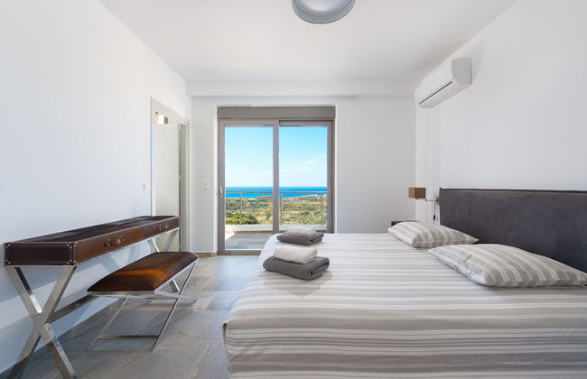 Villa in Rhodes With Infinity Pool & Sea Views - Foto 12