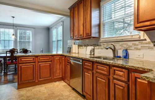 Great for Travel Nurses! Winston-Salem Gem with Yard - Photo 9