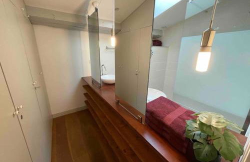 Jennys-Getaways Sunny Apartment Close Cité du Vin - Foto 33