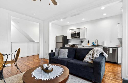 Charming 2nd-Floor Flat 3BR 2BA Free Parking - Foto 9