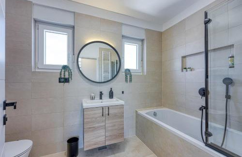 Modern apartment Ana with Jacuzzi and Pool - Foto 27