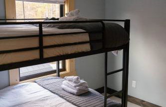 Arch Fun Cabin - Modern Cabin with Hot Tub, Games & Views - Foto 30