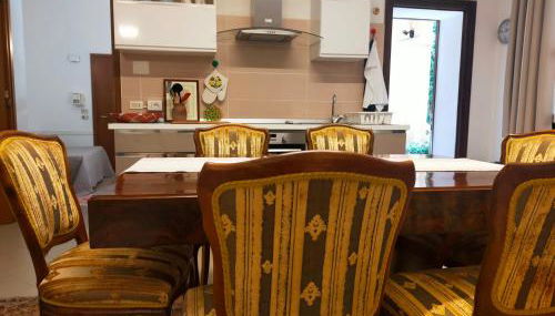 Ca' Spadoni, centro storico, piano terra, ingresso indipendente, teatro, parcheggio, - Foto 4