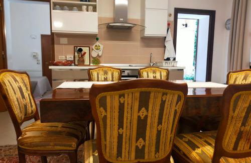 Ca' Spadoni, centro storico, piano terra, ingresso indipendente, teatro, parcheggio, - Foto 4