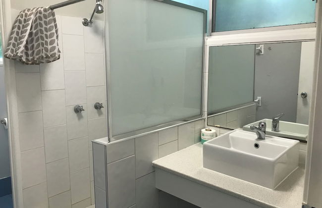 Bush Village Holiday Cabins - Photo 32