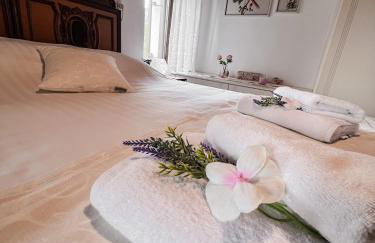 The Lady of the Lake - Photo 7