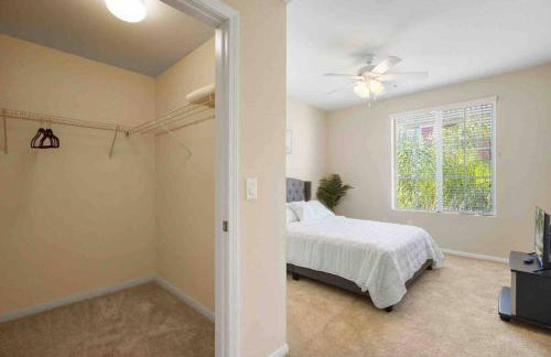 COZY 2BR/2BA ! 5MINtoDisney ! AngelStadium!HondaCenter - Photo 17