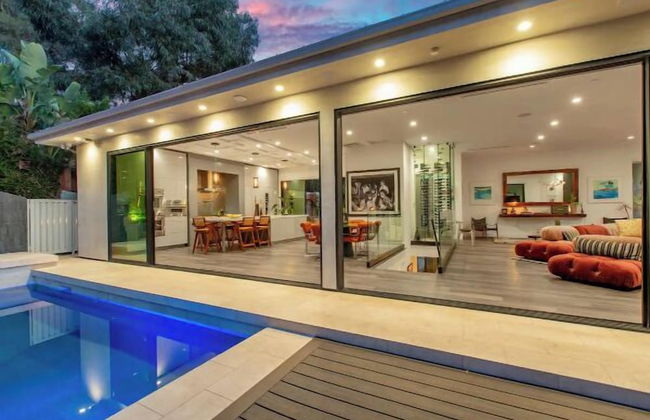 Willow Glen - Hollywood Hills Multi-level Villa With Theater & Pool - Photo 38