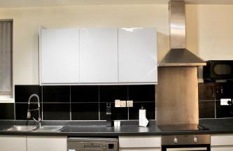 4 bedroom home with games room - sleeps 8 Perfect for families, groups and contractors - Foto 29