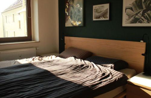 3 Raum Businessapartment in der Kulturhauptstadt 2025 #Kaffeevollautomat #65 Zoll TV mit Surround Soundanlage - Foto 5