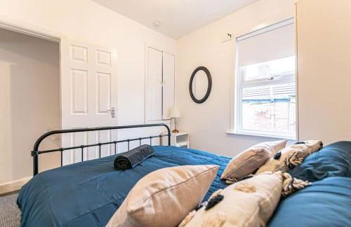 Liverpool city centre house, Free parking - Photo 6