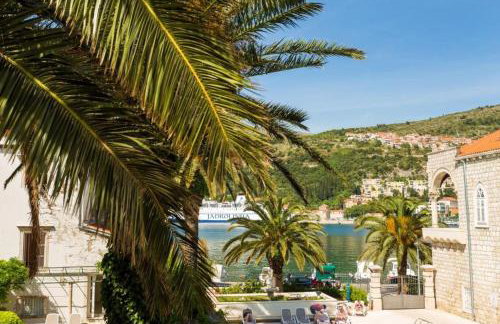 Dvori With Garden, Free Parking Next To Sea - Photo 39