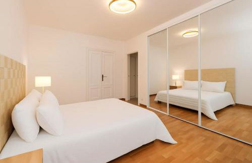 Milan Porta Venezia Shopping, metro, and comfort - Photo 14