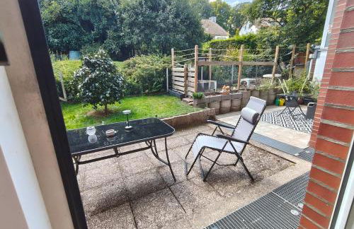 FeWo Deisterferien, 5 Minuten zur Landesgartenschau, Hunde kosten extra,Terrasse, Netflix, Wlan, A2, B65, bis 8 Personen - Foto 23