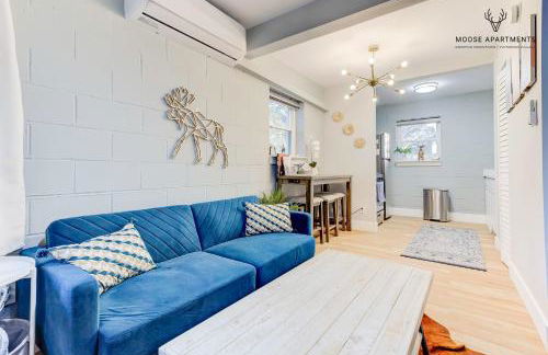 The Moose #7 - Instaworthy Studio with Amazing Views, Free Parking & Heated King Bed - Foto 11