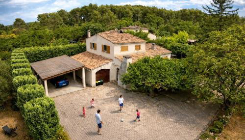 Grande maison de vacances jusqu'à 15 personnes, à quelques pas d'Aix-en-Provence - Foto 3, Garden