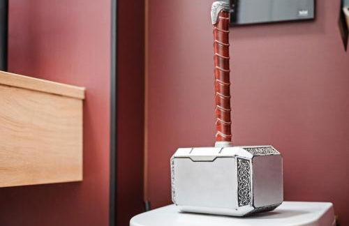 EDLER WOHNRAUM Disney Marvel Studio mit Balkon, Boxspringbett, Kaffeevollautomat, Lift & Parkplatz - Foto 28