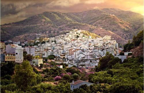 Heart of the Pueblo, Tolox, Sierra de las Nieves - Foto 1