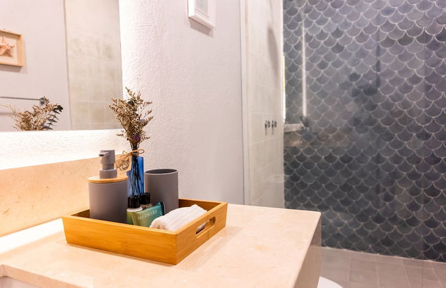 The Garden Suites - Photo 34