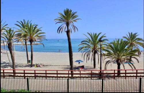 Puerto Banus Beachfront .Gray d´Albion . Amazing location - Photo 11