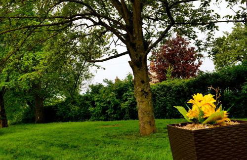 Deluxe 4 or 5 Bed House with Hot Tub, Cinema Room Sleeps 15 - Foto 38