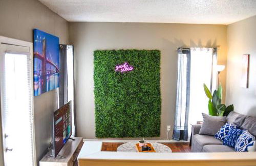 6 Mins Away Cowboy/Ranger Stadium Arlington 1bd - Foto 1