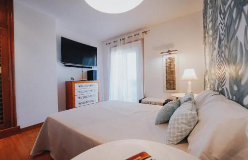 Villa con piscina a pie de playa - Foto 56