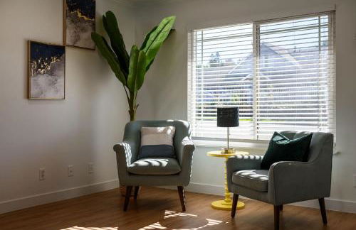 Spacious 4BR House Free Parking w Backyard BBQ - Foto 31