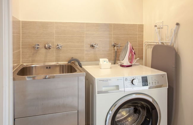 Maison Home - Marinas Apartments - Photo 33