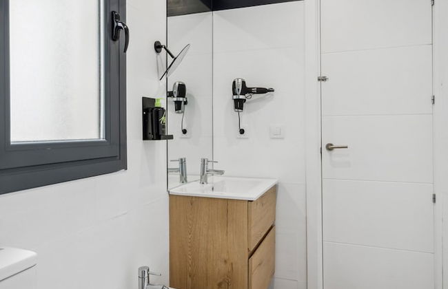 Limehome Madrid Calle de la Paloma - Photo 49