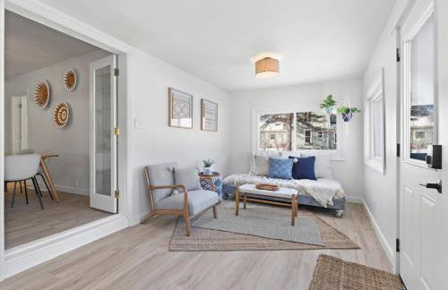 Luxury Lakeview Stay | Main&Guest House, Sleeps 10 - Foto 53