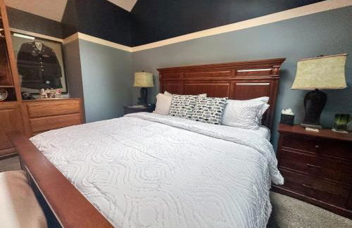 Lakefront Home 4Bed3BathDockFirepitGrill-12PP - Foto 26