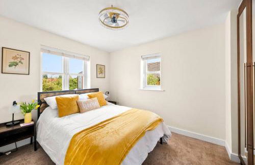 Radiant Retreat Ideal for LegoLand, Windsor, & LHR - Foto 16