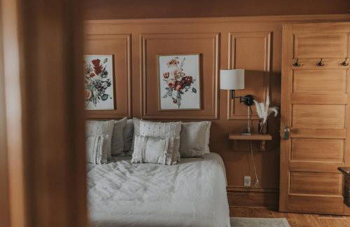 Spacious Downtown Family with Large Patio, Hot Tub, Fire Pit, by Forest & Peak Retreats - Foto 13