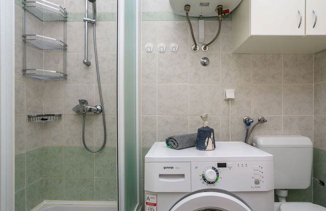 Classy and Modern Apartment With Terrace - Foto 12