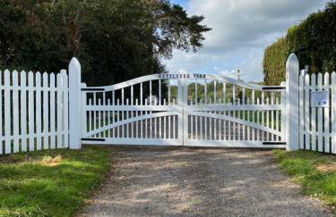 Nettlebed Farm Holiday Lets Barn3 - Photo 2