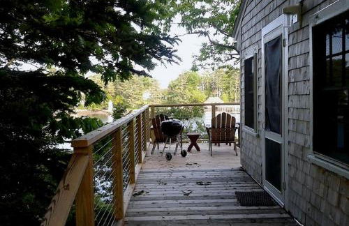 Pet Friendly Cottage with Stunning Views in Boothbay Harbor, Maine - Foto 3