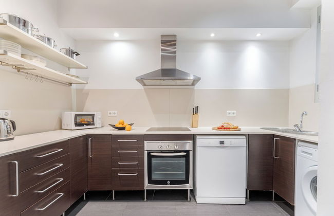 Fuster Apartments By Aspasios - Photo 39