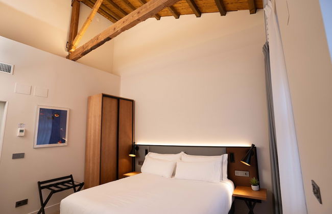 Prisma Suites - Photo 67