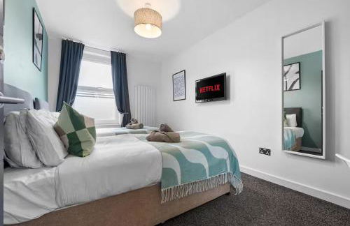 Aylesbury House 3 En-suite Bedrooms Parking Pets - Photo 41