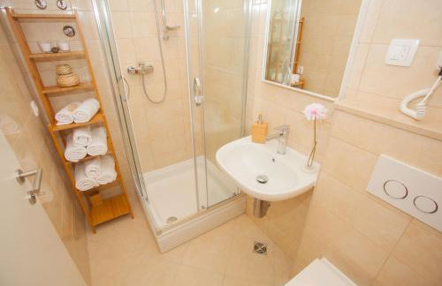 Split Summer Lounge Apartments - Photo 26