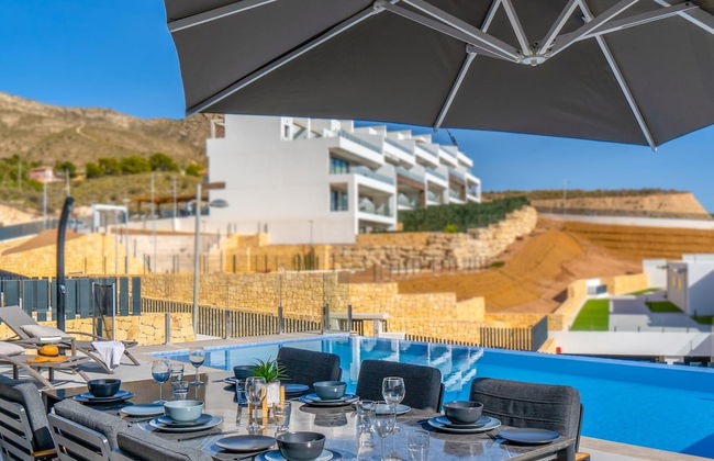 Villa Esmeralda 20 by Bookaparadise - Foto 18