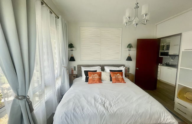 Mesavirre Bacolod | Elegantly Furnished 1BDM w/Balcony @ LOPEZ LUX. - Foto 4