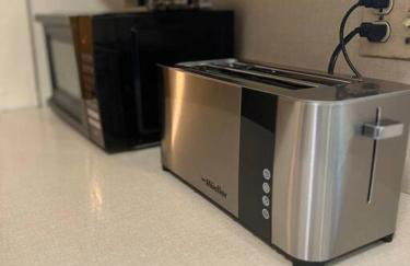 4 Bedroom DC's Best Location with Parking, Walk to Clarendon Metro, Shopping and Nightlife! - Foto 32