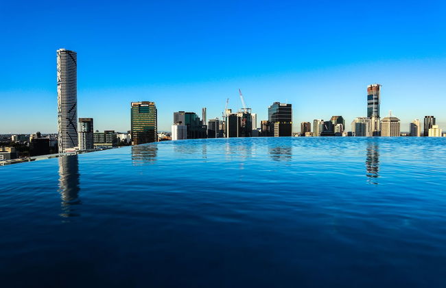 Hostrelax Residences on Hope - Photo 1