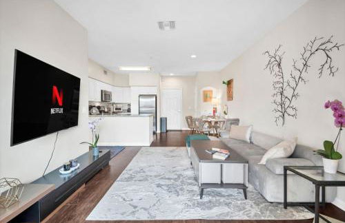 Lux Oasis in Woodland Hills - Foto 6