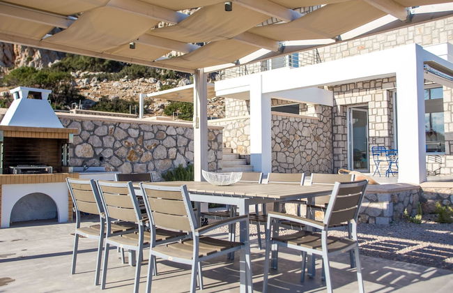 Villa in Rhodes With Infinity Pool & BBQ - Foto 42