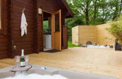 3-bed Lodge - Sleeps 7 - Hot Tub - Pet Friendly - Foto 36