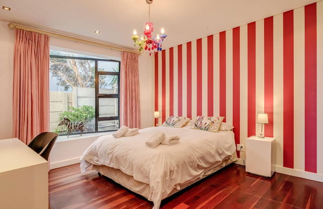 Multi-level Family Villa w Private Pool Views Lions Crest - Foto 19